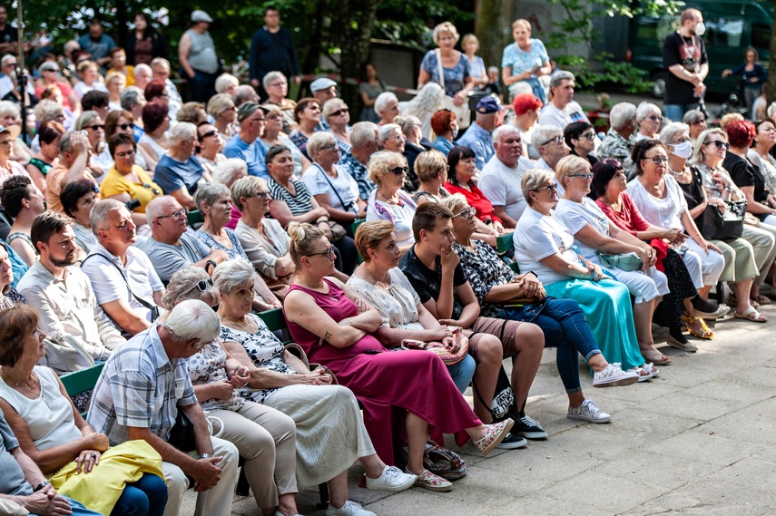 Wysocki i Okudżawa na początek Letniego Salonu Muzycznego zdjęcie nr 243664