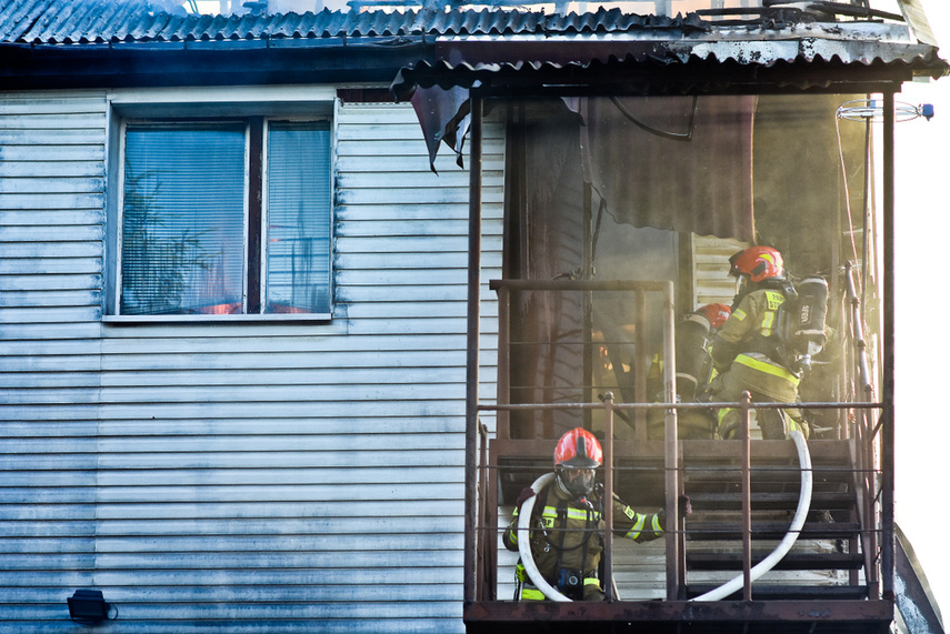 Pożar lakierni przy Grochowskiej zdjęcie nr 243794