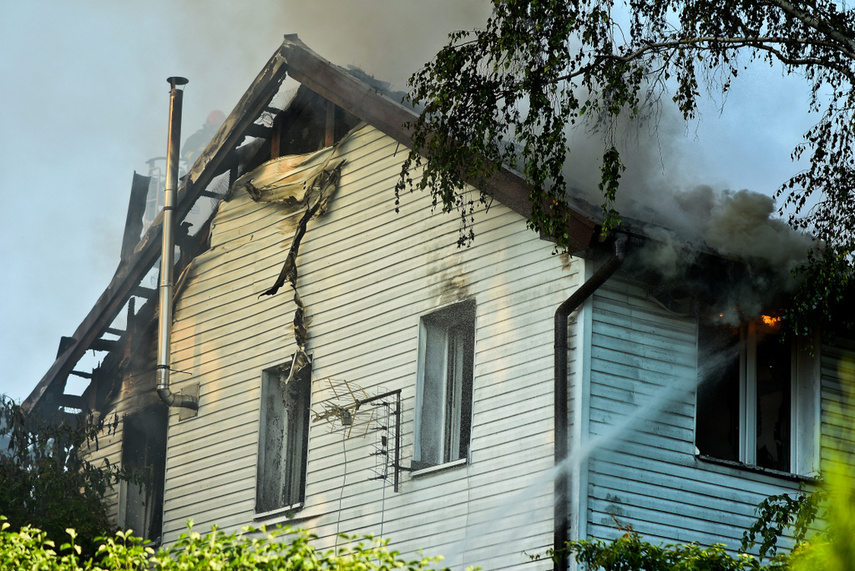 Pożar lakierni przy Grochowskiej zdjęcie nr 243771