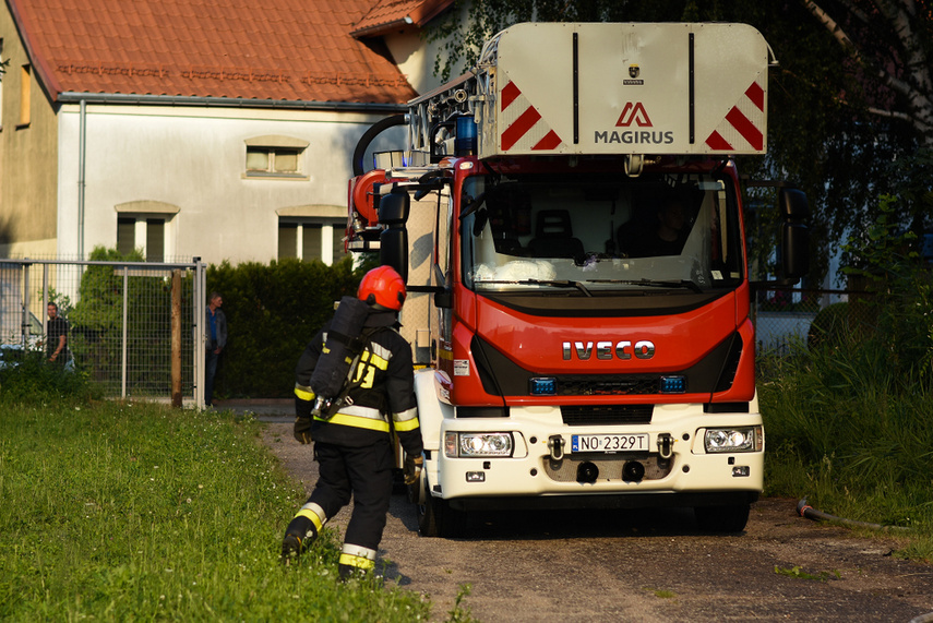 Pożar lakierni przy Grochowskiej zdjęcie nr 243746