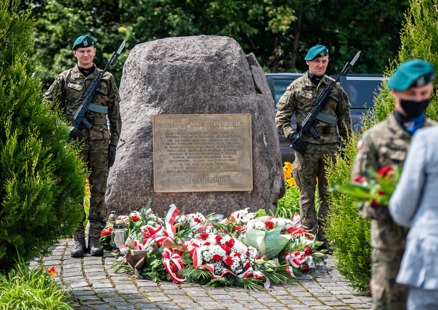 Uczcili pamięć ofiar stalinizmu zdjęcie nr 244304