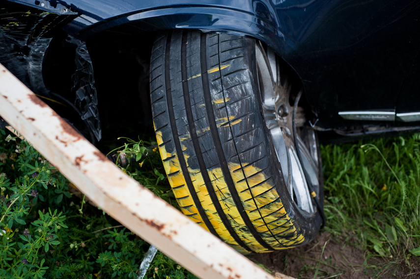 Zderzenie citroena z volvo na ul. Węgrowskiej zdjęcie nr 245018