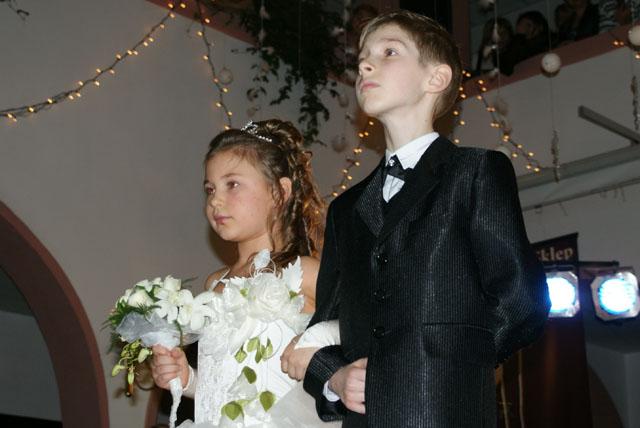 Niedzielna gala ślubna zdjęcie nr 20024