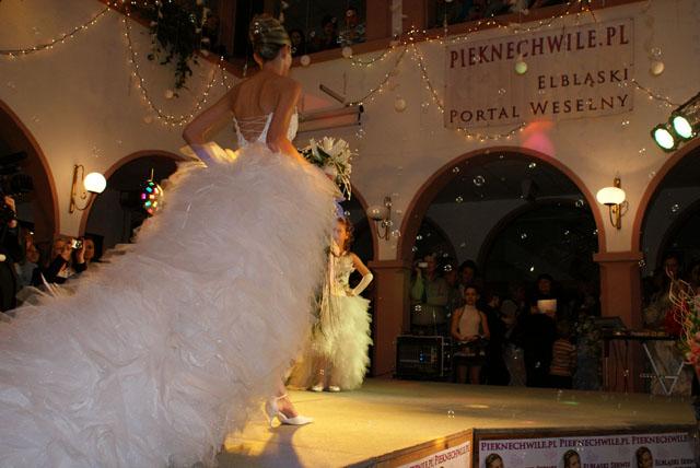 Niedzielna gala ślubna zdjęcie nr 20000