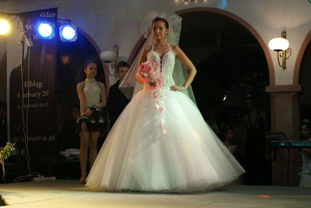 Niedzielna gala ślubna zdjęcie nr 20008