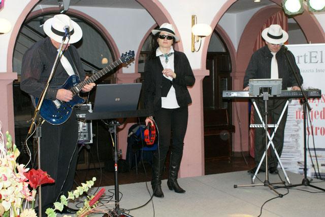 Niedzielna gala ślubna zdjęcie nr 19983