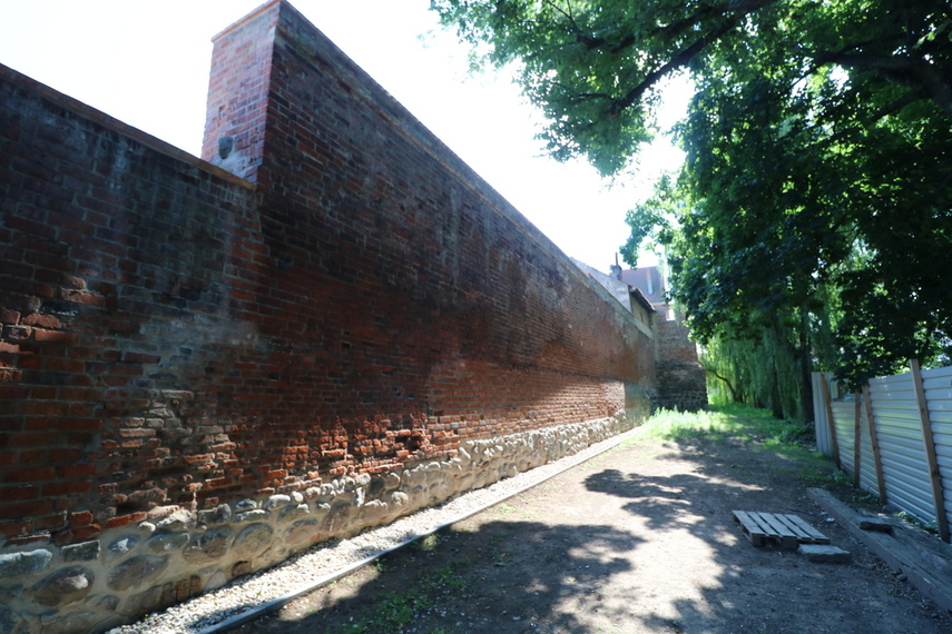Zabytkowe mury odzyskują blask zdjęcie nr 245540