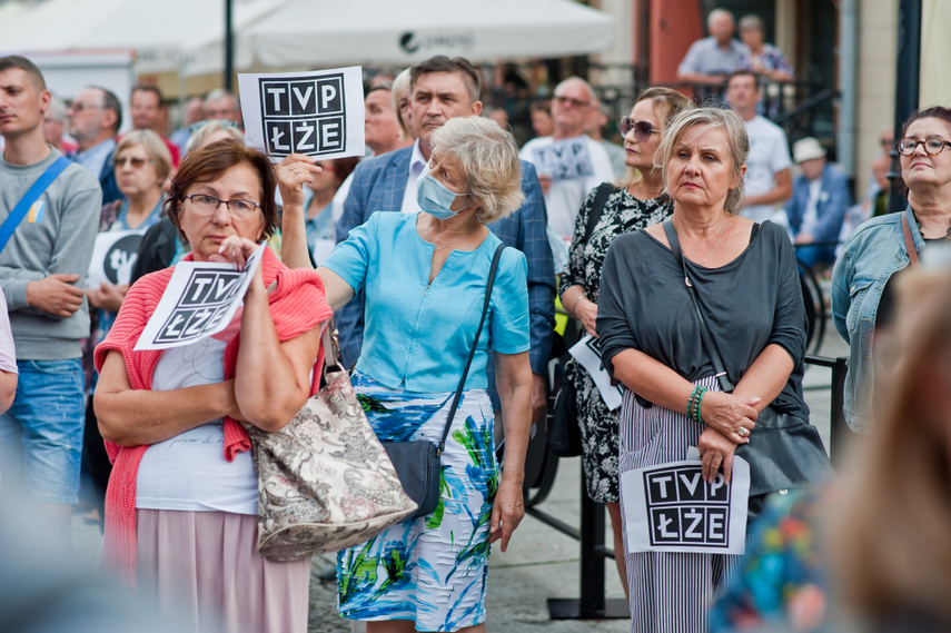 Wolne media. Elblążanie protestują zdjęcie nr 245878