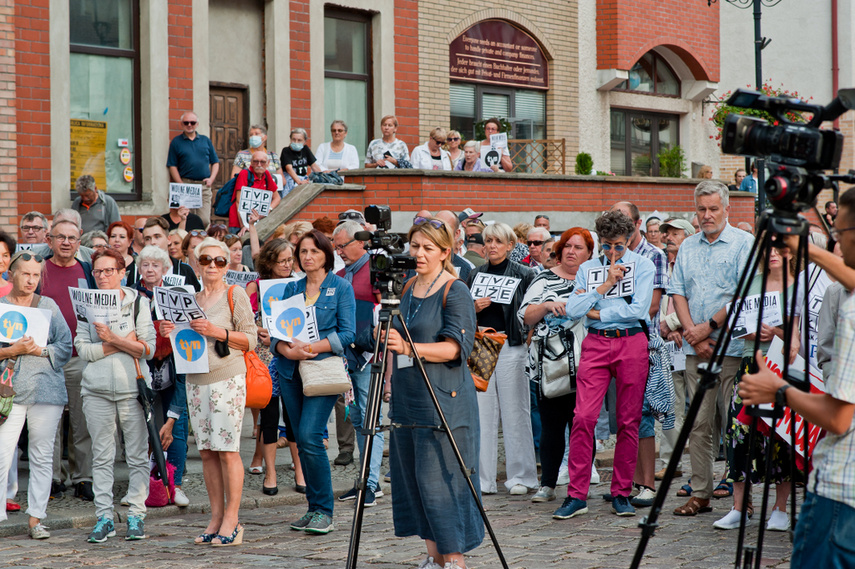 Wolne media. Elblążanie protestują zdjęcie nr 245892