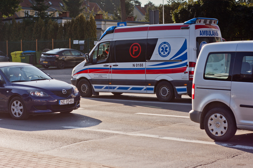 Wypadek na płk. Dąbka. Utrudnienia w ruchu zdjęcie nr 248070