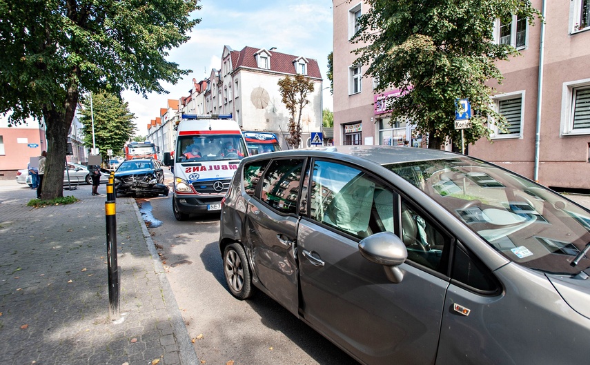 Wypadek na Mickiewicza zdjęcie nr 248085