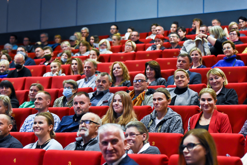 Filmowa podróż w czasie z lokalnym akcentem zdjęcie nr 248670