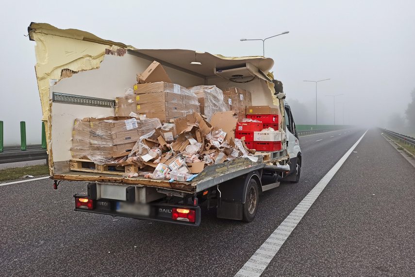 Kolizja aut dostawczych na S7, trasa zablokowana zdjęcie nr 248826