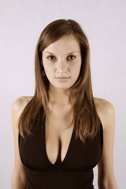 10. Anna Kwiatkowska – ambitna 22-latka. Ma 179cm wzrostu. Wymiary: 88/66/92
Ukończyła studia o kierunku