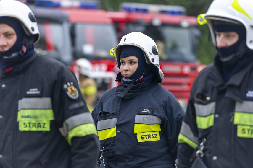 Strażacy ćwiczyli w okolicach Młynar zdjęcie nr 249444