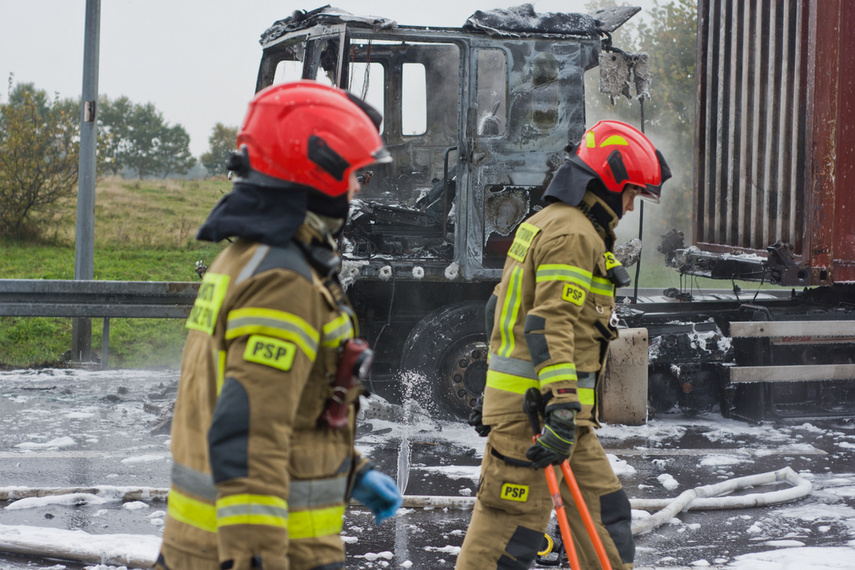 Ciężarówka spłonęła na S22, silnik mana eksplodował podczas jazdy zdjęcie nr 250467