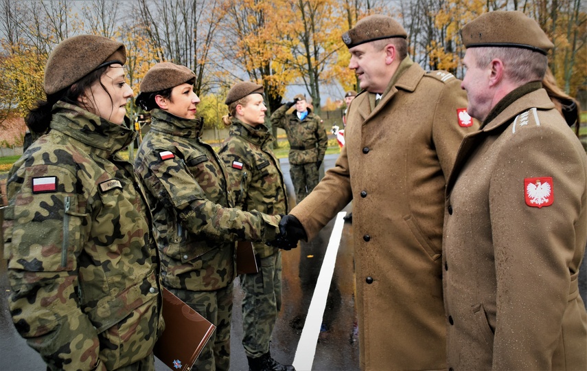 Kolejne szeregi terytorialsów po przysiędze zdjęcie nr 250893