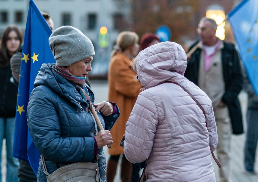 Prounijnie i przeciw wysokim cenom. Kolejny protest w Elblągu zdjęcie nr 250980