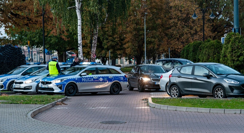 Prounijnie i przeciw wysokim cenom. Kolejny protest w Elblągu zdjęcie nr 250974