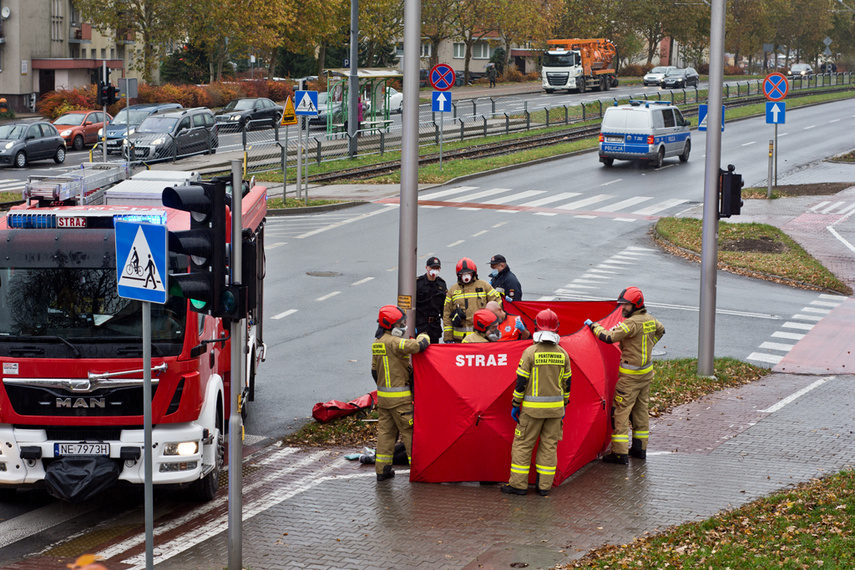 Brakowało karetek, pomogli strażacy zdjęcie nr 251359