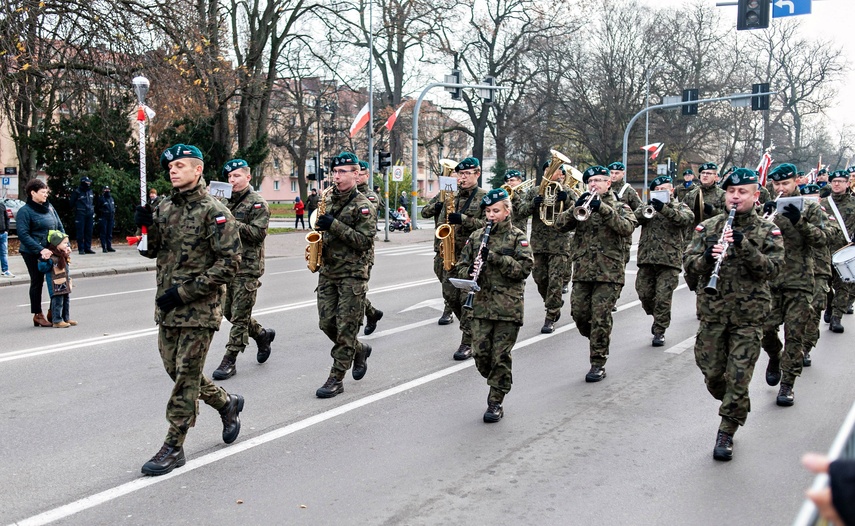 Narodowe Święto Niepodległości w Elblągu. "Pokazujemy ciągłość naszej historii" zdjęcie nr 251714