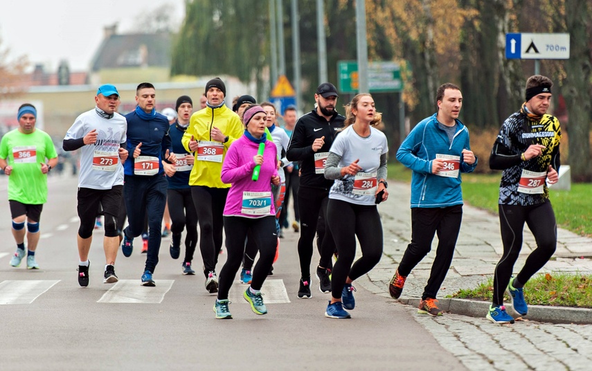 Niepodległość świętowali w biegu zdjęcie nr 251780