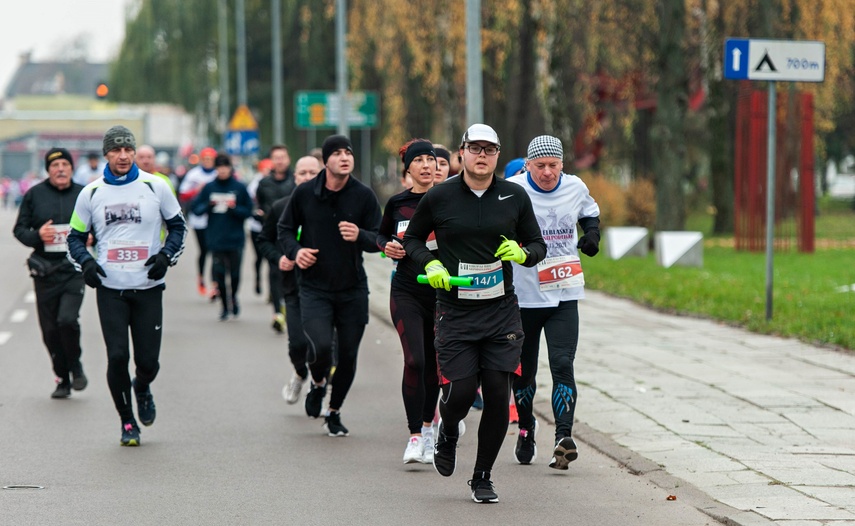 Niepodległość świętowali w biegu zdjęcie nr 251785