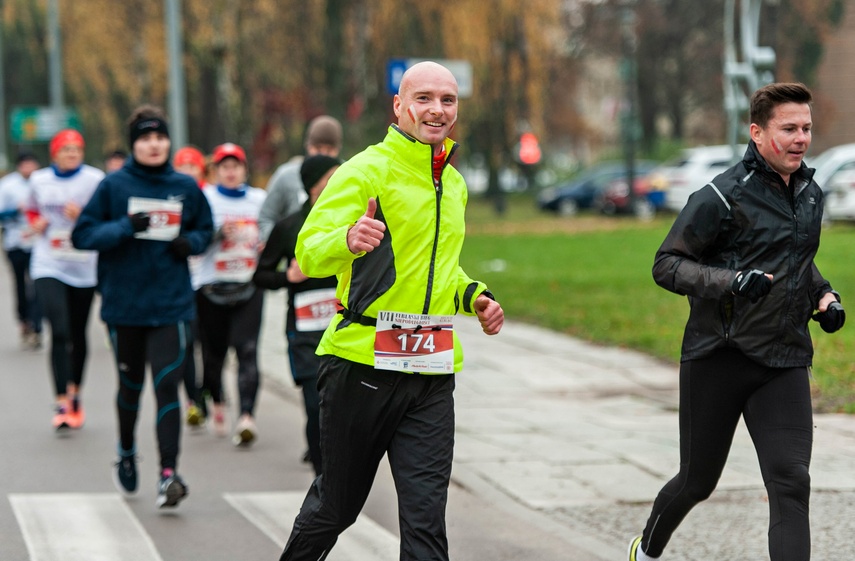 Niepodległość świętowali w biegu zdjęcie nr 251787