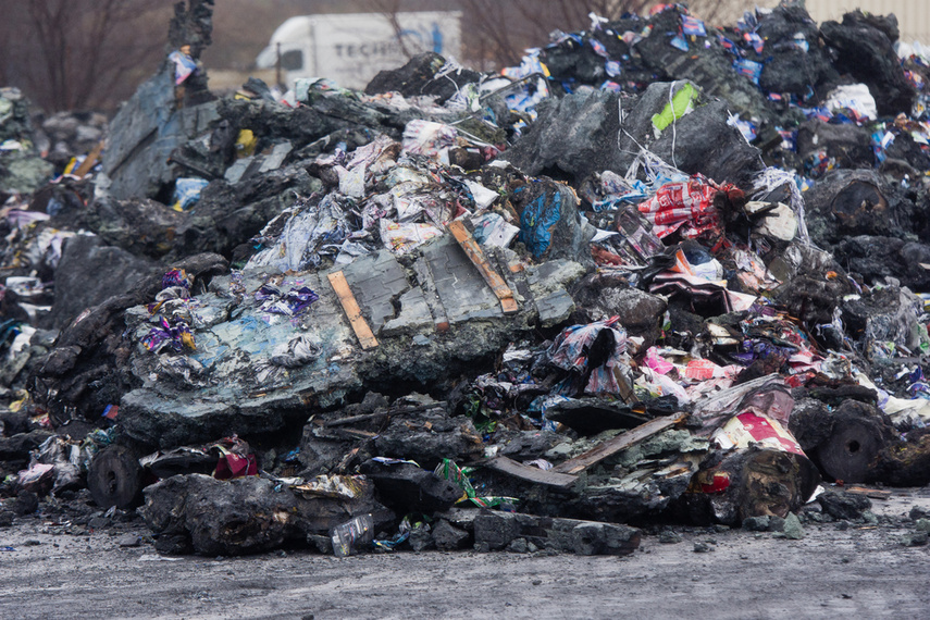 Naprawiają tory po pożarze zdjęcie nr 252202