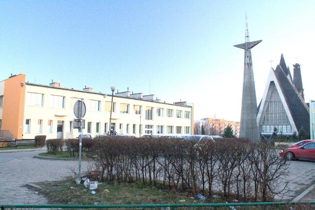 Przychodnia w śmietniku zdjęcie nr 20527