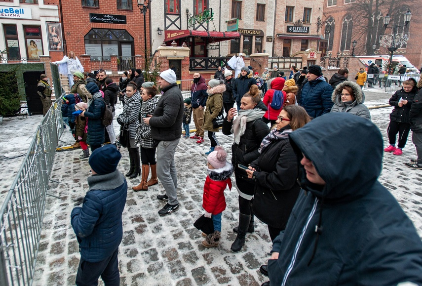 Mikołaj, stragany, koncerty. Trwają Świąteczne Spotkania Elblążan zdjęcie nr 253111