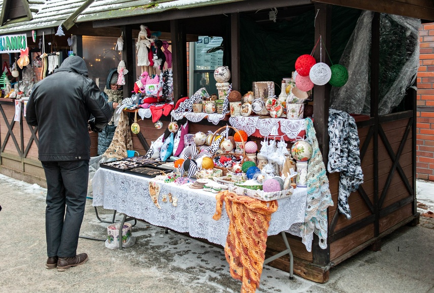 Mikołaj, stragany, koncerty. Trwają Świąteczne Spotkania Elblążan zdjęcie nr 253073