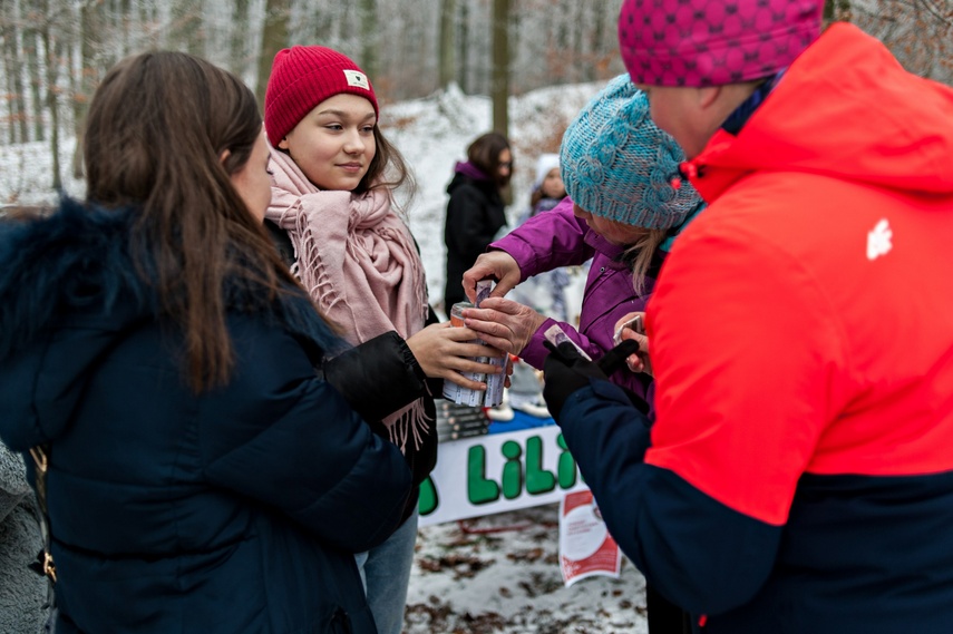 Biegali i licytowali dla Lilianki zdjęcie nr 253179