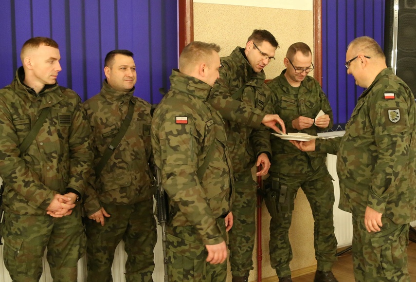 Żołnierze gotowi do kolejnej misji na Łotwie zdjęcie nr 253332