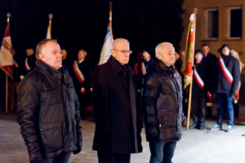 Jesteśmy to winni ofiarom tamtych dni... zdjęcie nr 253470