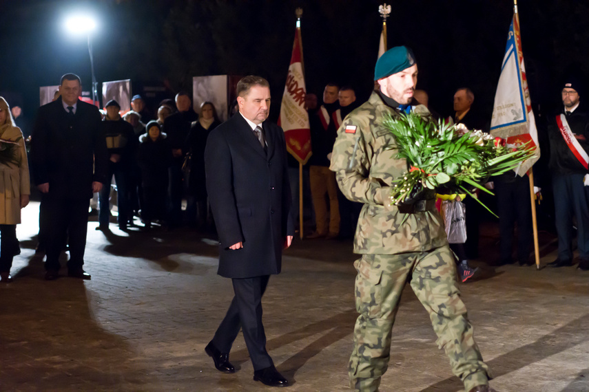 Jesteśmy to winni ofiarom tamtych dni... zdjęcie nr 253466