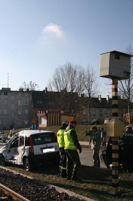 Wjechała pod tramwaj zdjęcie nr 20589