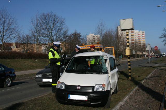 Wjechała pod tramwaj zdjęcie nr 20591