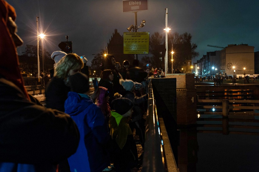 To się ogląda Na pokazie fajerwerków elblążanie przywitali Nowy Rok