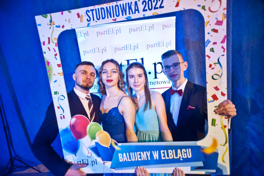 Studniówka I LO. „To jest wyjątkowy bal” zdjęcie nr 255107