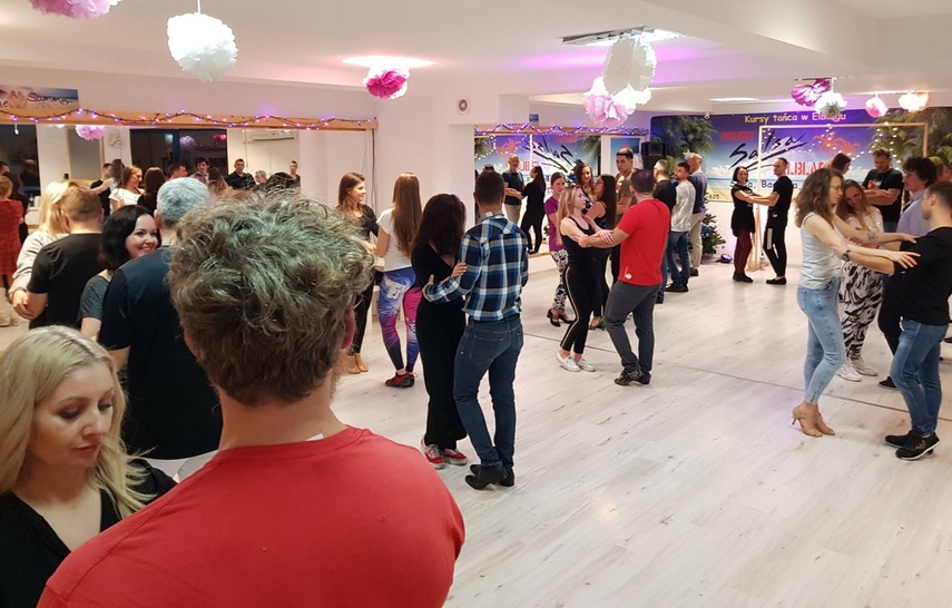 Zakochaj się w tańcu w szkole Salsa Elbląg! zdjęcie nr 256275
