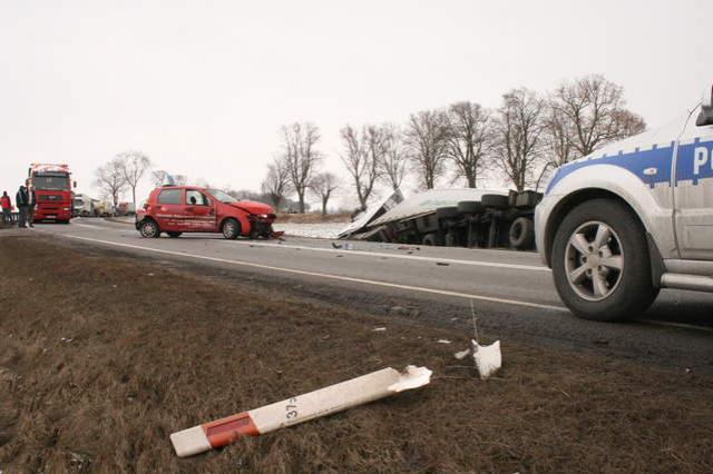 Ciężarówka uderzyła w „elkę” zdjęcie nr 20916