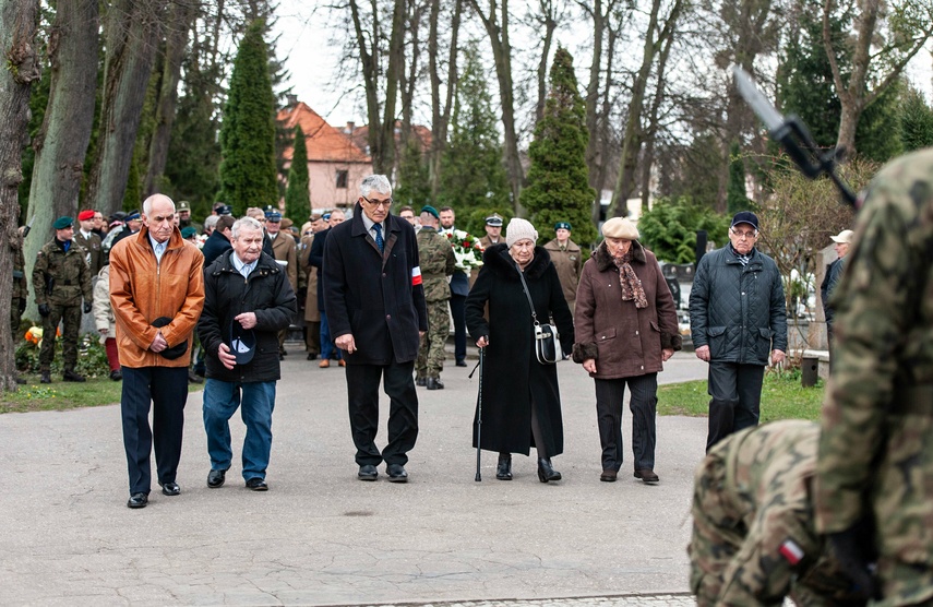 Ofiarom tragicznego lotu zdjęcie nr 258447