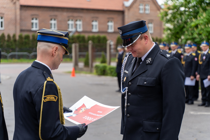 Awanse i nagrody dla strażaków zdjęcie nr 260601