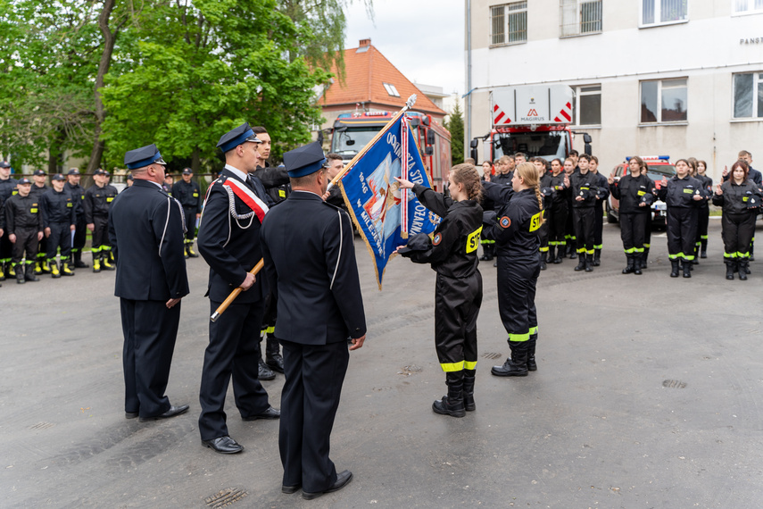 Awanse i nagrody dla strażaków zdjęcie nr 260604