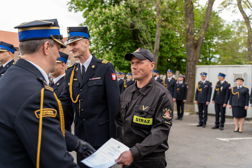 Awanse i nagrody dla strażaków zdjęcie nr 260577