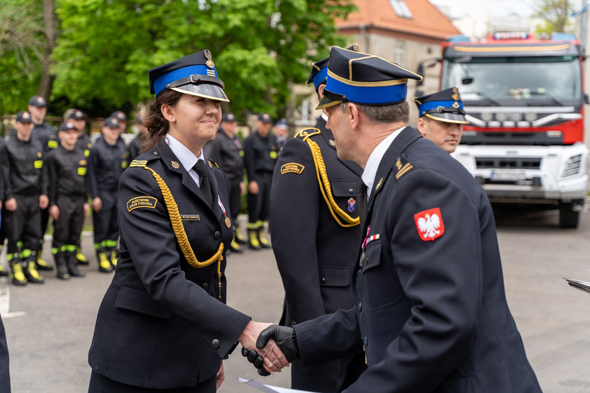 Awanse i nagrody dla strażaków zdjęcie nr 260592