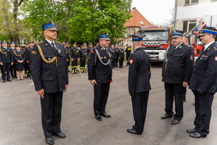 Awanse i nagrody dla strażaków zdjęcie nr 260547