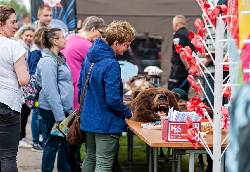 W mundurze... lecz bardziej na luzie zdjęcie nr 260960