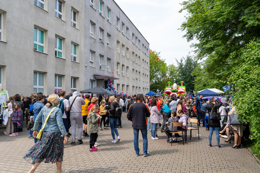 Festyn sąsiedzki z okazji Dnia Dziecka w SP 21  zdjęcie nr 261707